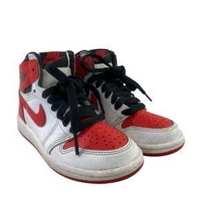Nike Air Jordan 1 Retro High (PS) Heritage Boy's Sz 11C Sneakers Red White Black